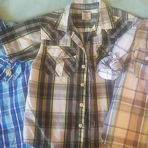 Boy 4 and 4t short sleeve button ups - Picture 3 of 4